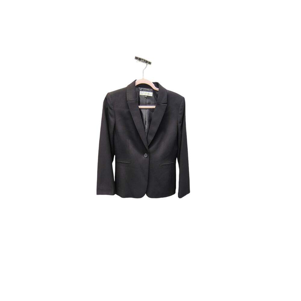 Tahari brand new black blazer
